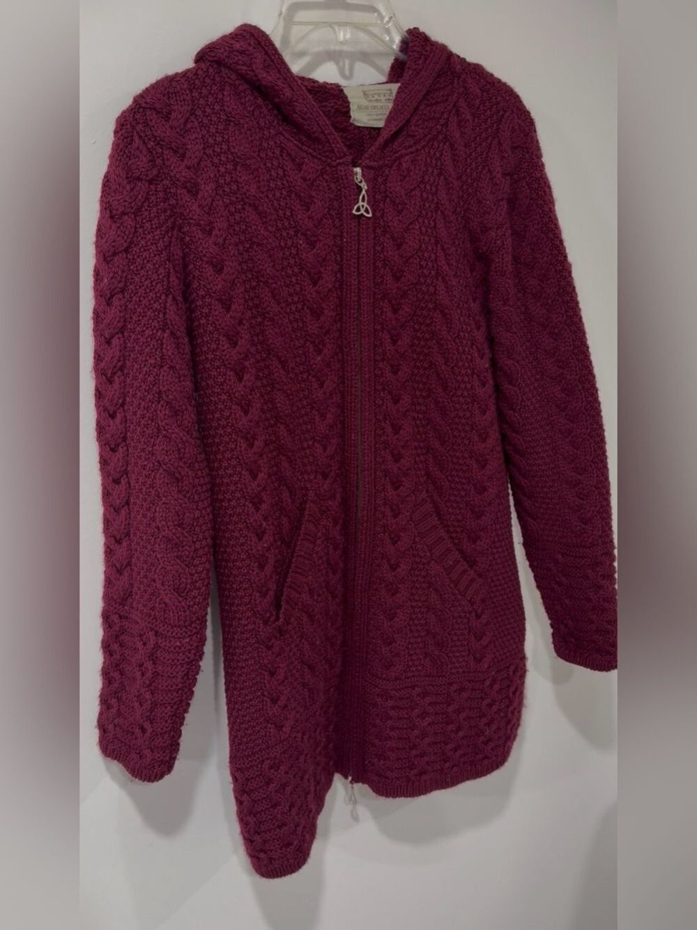 Aran Sweater Market Women's Full Zip Cable Knit Merlot Hooded Coatigan Medium - Picture 6 of 11